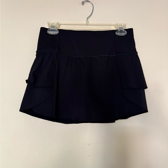 Athleta Momentum Skort Black XS Ruffle Tiered Pull-On Tennis Running Skirt Short - Picture 3 of 12